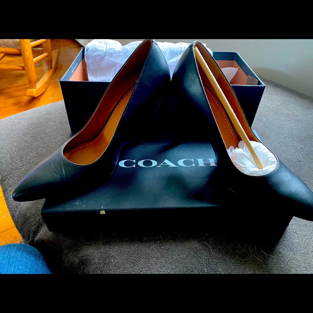 Coach ADDIE pump